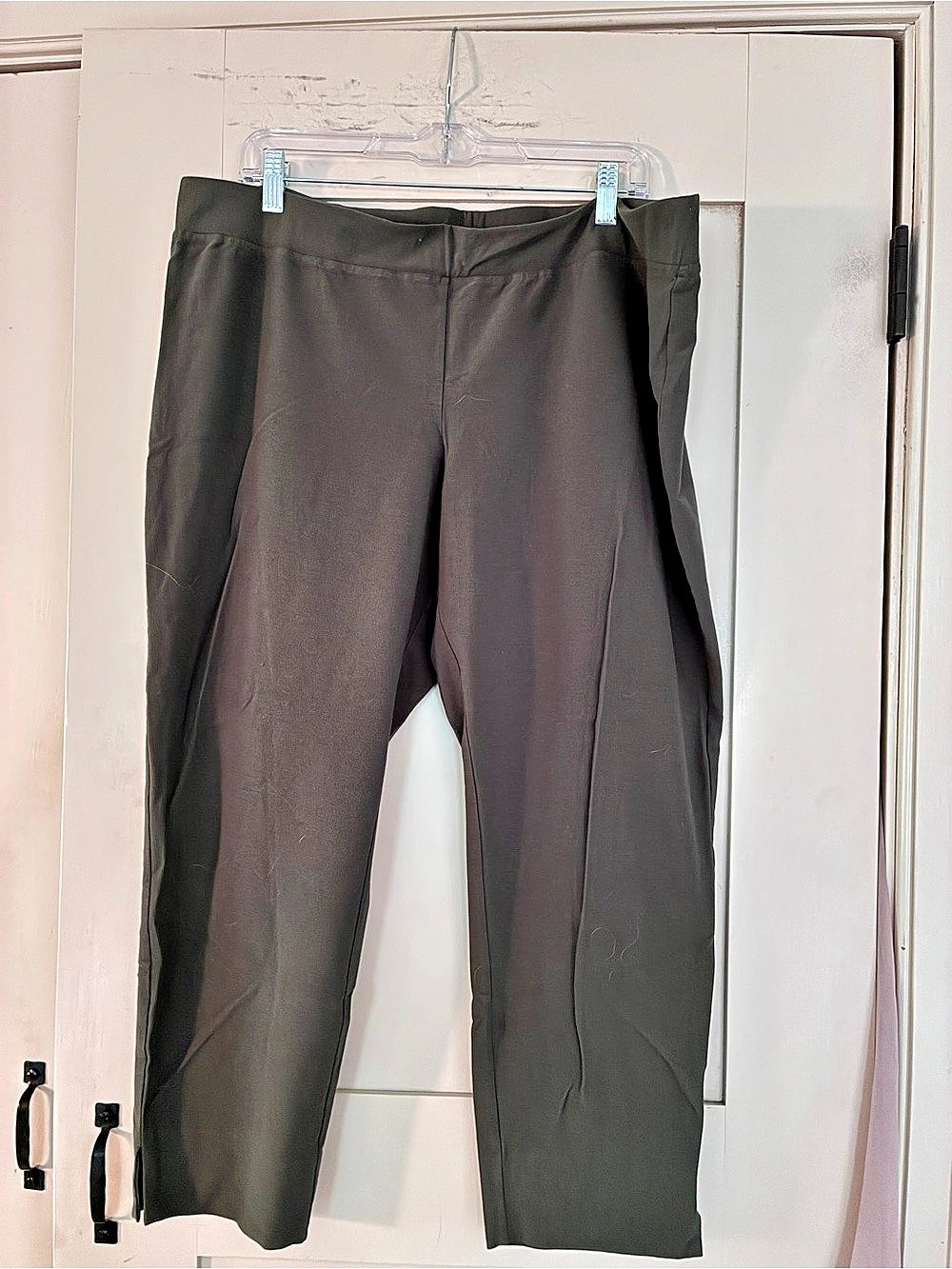 Eileen Fisher Washable Stretch Crepe Slim Ankle Pant Straight Leg Pants in Olive